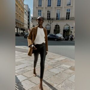 Faux leather high-wasted leggings